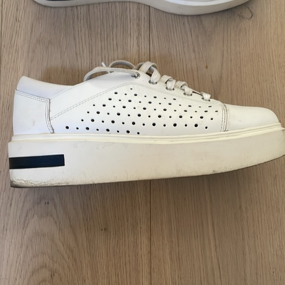 Paolo white platform sneakers, size 10 - Picture 2 of 4